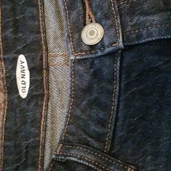 Old Navy Slouchy Straight Jeans - Picture 4 of 7